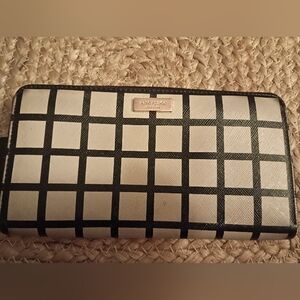 Kate Spade Stacy Laurel Print Black and Tan Checkered Trifold Zip Around Wallet